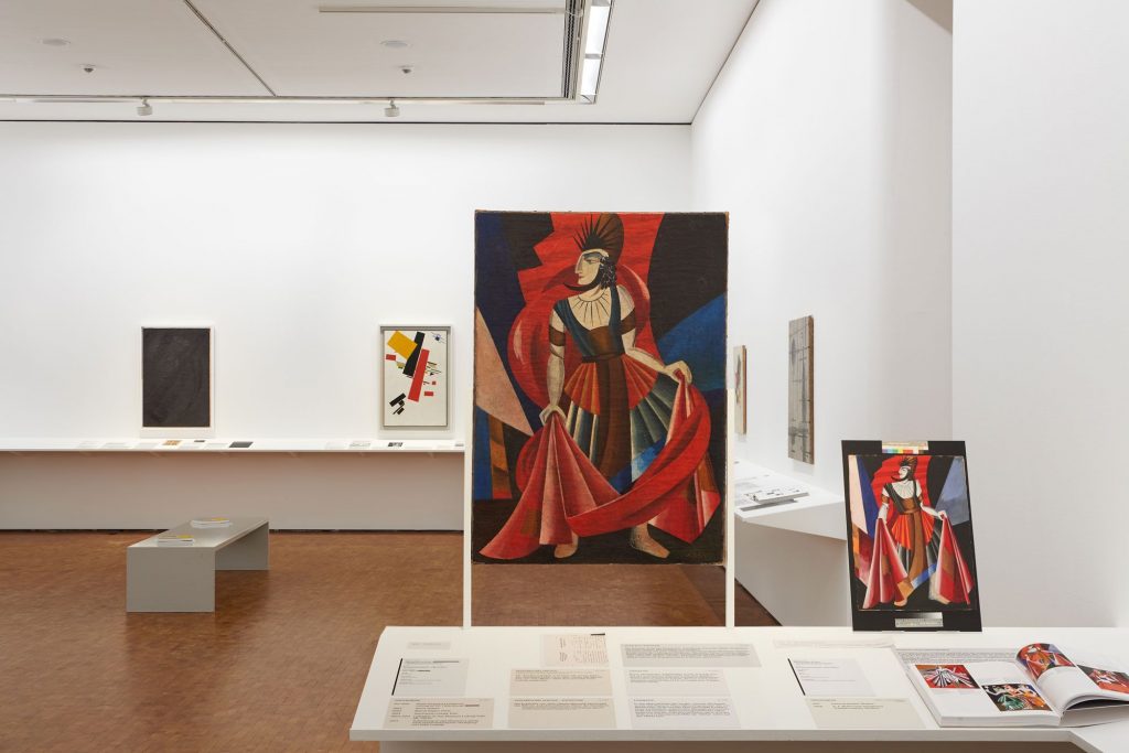 Museum Ludwig menguji seni avant-garde Rusianya